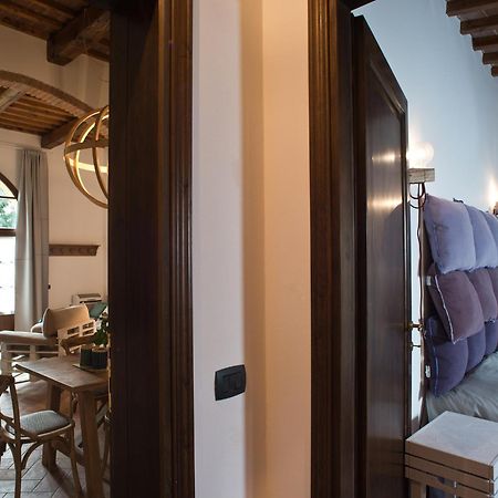 San Ruffino Apartments Lari Eksteriør billede