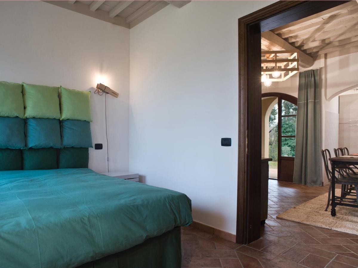 San Ruffino Apartments Lari Eksteriør billede