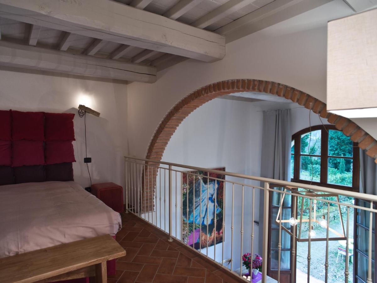 San Ruffino Apartments Lari Eksteriør billede