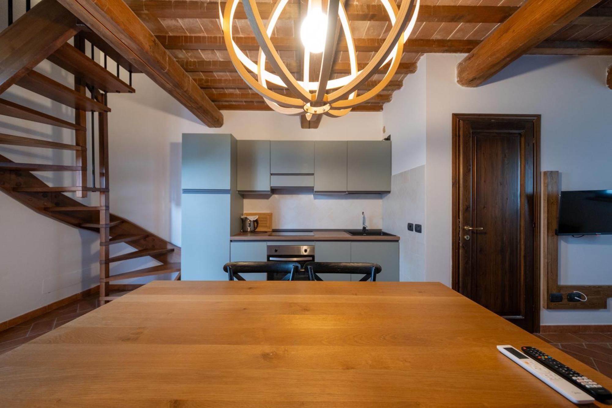 San Ruffino Apartments Lari Eksteriør billede