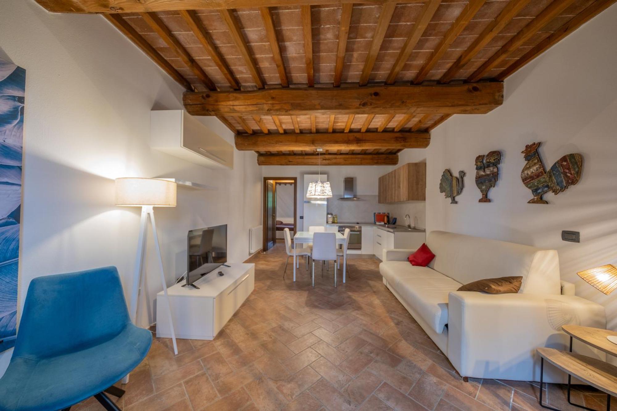 San Ruffino Apartments Lari Eksteriør billede