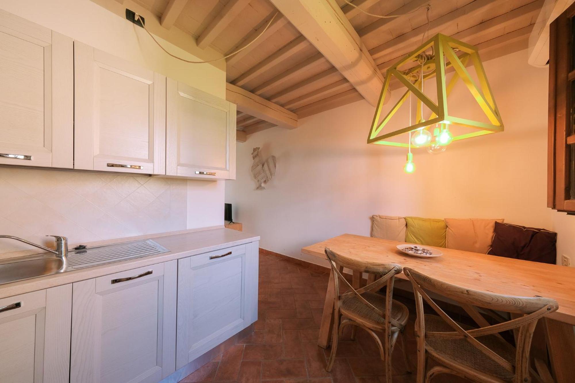 San Ruffino Apartments Lari Eksteriør billede